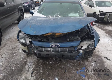 2010 Ford Fusion Se z USA, uszkodzony, nr VIN 3FAHP0HA9AR304236